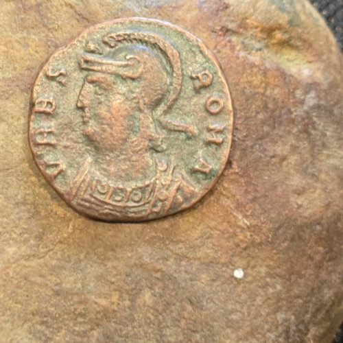 Moneta bronzo romana - vrbs, roma